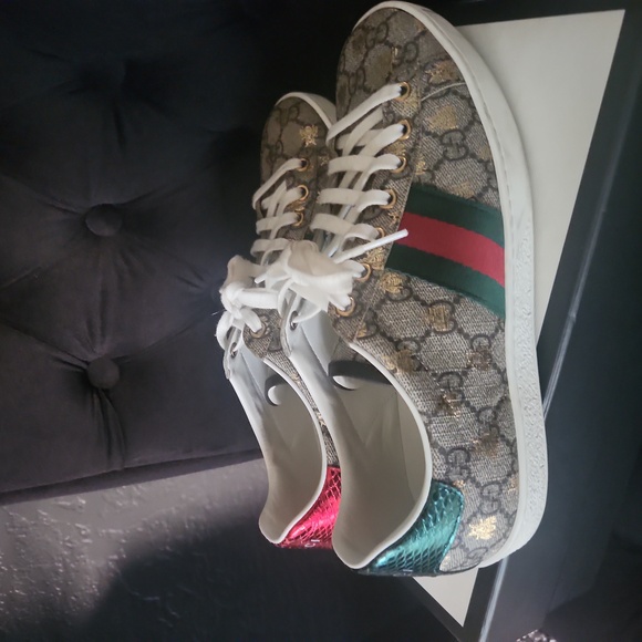 Gucci Beidge and Brown Sneakers with Signature Style - Picture 2 of 3